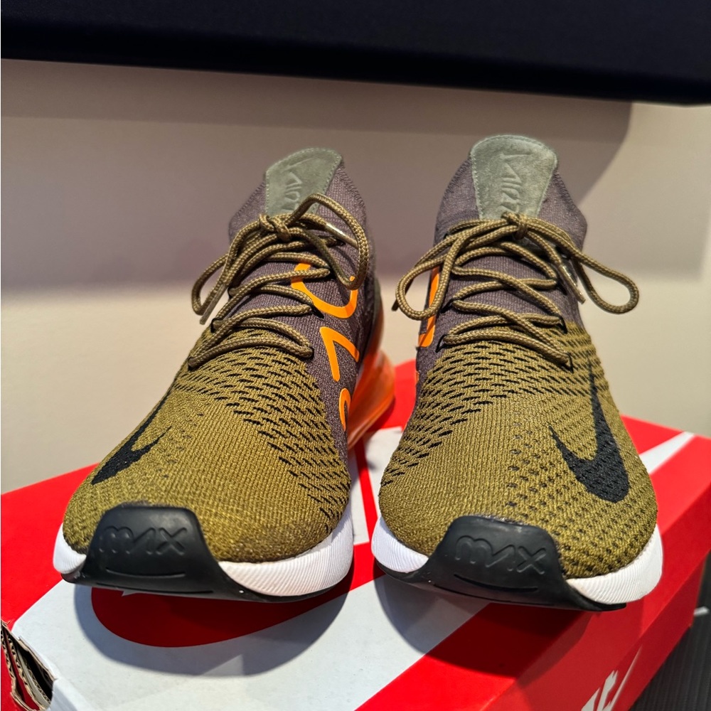 Nike Air Max 270 Flyknit ‘Olive Flak’ - Picture 2 of 4